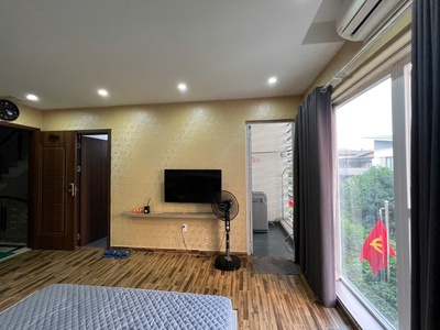 Cho thuê căn hộ 1 ngủ tách bếp giá 6.5tr tại KĐT Waterfront 5
