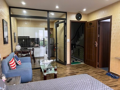 Cho thuê căn hộ 1 ngủ tách bếp giá 6.5tr tại KĐT Waterfront 6