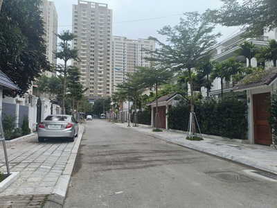 Biệt thự tân tây đô 214.2m2 - 3 tầng - mt 12m, vị trí đẹp, giá 29,9 tỷ 0