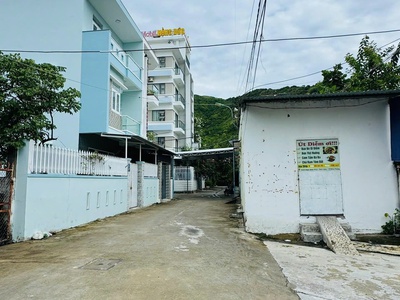 Bán đất tặng nhà lô góc 2 mặt tiền - gần biển nha trang 2