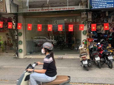 Cho thuê nhà trung tâm khâm thiên   mặt tiền 5m, không bị che cây 1