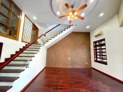 Bán căn nhà 4 tầng lô góc khu Đông Nam Cường, TP Hải Dương, 58m2, 4 ngủ, 4 vs, cực đẹp 2