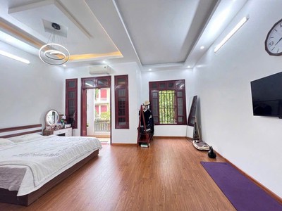 Bán nhà mặt đường trục chính KĐT Đông Nam Cường, TP HD, 66m2, mt 6.5m, 3.5 tầng, 5 ngủ 5