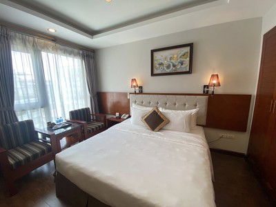 Khách Sạn Nguyễn Khánh Toàn 13 Tầng 60 Phòng Lô Góc 2 Thoáng 215 Tỷ Doanh Thu 650Tr/th 4