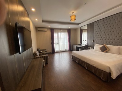 Khách Sạn Nguyễn Khánh Toàn 13 Tầng 60 Phòng Lô Góc 2 Thoáng 215 Tỷ Doanh Thu 650Tr/th 5