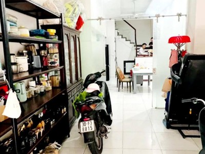 Bán nhà phân lô phố Nguyên Hồng, Đống Đa, ô tô tránh, tiện KD,5 tầng 49m2 giá 23.7 tỷ 0