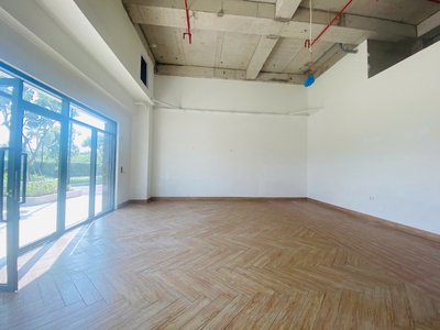 81m2 - Giá 23 triệu/tháng - Cho thuê Shophouse ngay cổng Q7 Riverside 3