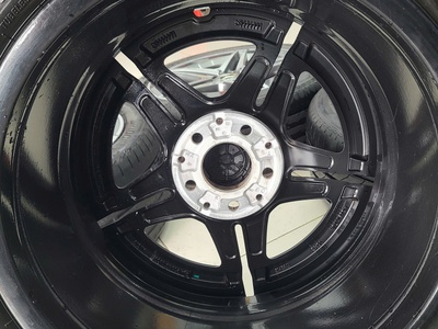 Cần bán mâm mercedes c300 amg 18 inch 2hệ 4