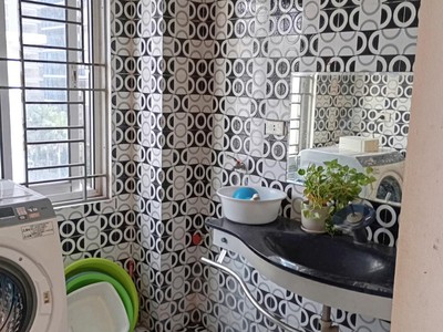 Bán nhà lô góc hoàng quốc việt, 1 mặt phố, 1 mặt ngõ, kinh doanh đỉnh 2