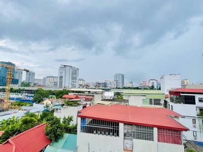 Siêu phẩm mặt phố hoàng quốc việt, 57m2, mặt tiền 7.2m, vỉa hè rộng 4