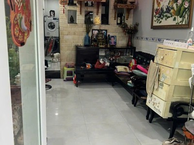 Bán nhà ngay gần chợ phước long b không dính quy hoạch - giá chỉ nhỉnh 5 tỷ - đất full thổ cư 87m2 0
