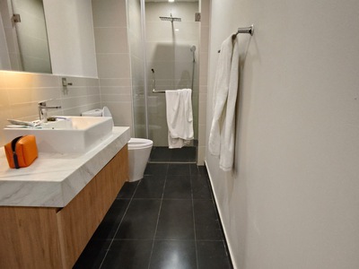 Căn hộ cao cấp full nội thất- view hồ tây- tiện ích đẳng cấp tầng 9   97,6 m2 - 13tỷ 4