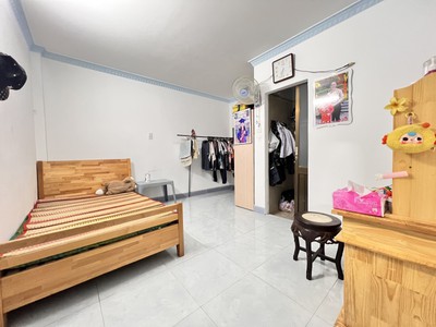 Nhà 1 trệt 1 lầu, xe hơi ngủ trong nhà, ngay chợ dĩ an, 125m , nhỉnh 3 tỷ 2