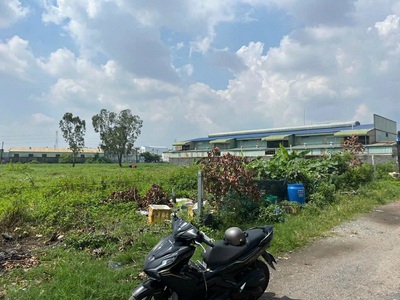 Bán đất mặt tiền tiền lân 13, bà điểm, hóc môn, 5524m2, ngang 83m, 2 mặt tiền tương lai 0