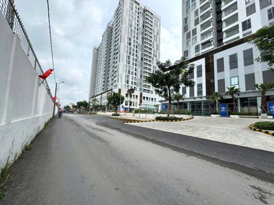 Kèo hiếm  đất đẹp thủ đức 53m    hẻm xe hơi, gần vạn phúc city   gía rẻ 4.3 tỷ 0