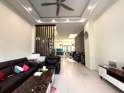 Bán nhà 3 tầng hẻm ô tô tránh mới đẹp ở ngay 85m2 4.5x19m chỉ...