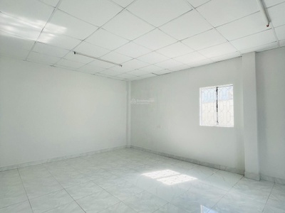 Cần bán gấp nhà đường dương quảng hàm 4 14 m, hẻm xe ô tô giá chỉ 6.4 tỷ, dọn vào ở ngay 2