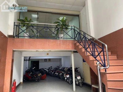 Chính chủ cần cho thuê nhà kd/ làm văn phòng  không ở lại  tại phố mai hắc đế, phường nguyễn du, 2