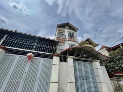 Cho thuê nhà riêng 3 tầng 93m2 tại tổ 3 đại độ, võng la, đông anh 4