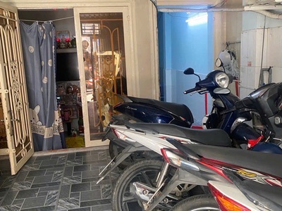 Bán nhà bùi văn ba quận 7   72m    giá 6,7 tỷ- oto 4