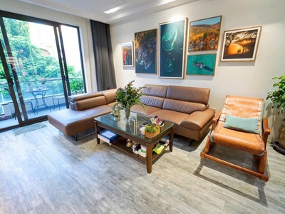 Bán nhà phúc đồng, long biên- thang máy- full nội thất- 60m-nhỉnh 17 tỷ 0