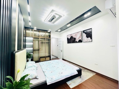 Võ chí công 32m giá 8,25 tỷ,dân xây ,phân lô,ba gác đỗ cửa,full nội thất 1