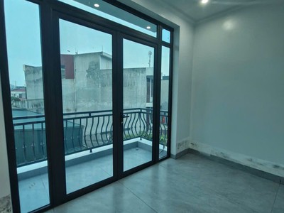 Bán nhà 3 tầng ngõ phố Bình Lộc, phường Lê Thanh Nghị, TP HP, 72.7m2, mt 4m, 3 ngủ, 4.x tỷ 6