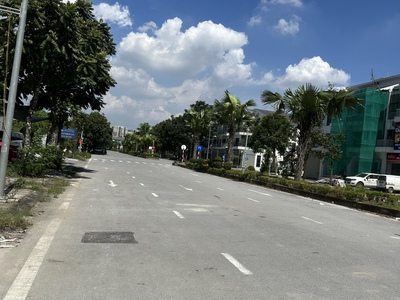 Chính Chủ Cho Thuê Căn Shophouse 100m2 x 5 Tầng, Khu Nhà ở Tổ 6 Phường Xuân Phương Sông Đà 7 0
