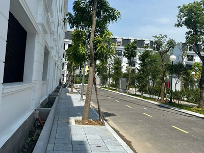 Chính Chủ Cho Thuê Căn Shophouse 100m2 x 5 Tầng, Khu Nhà ở Tổ 6 Phường Xuân Phương Sông Đà 7 13