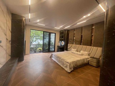 Nhà đẹp hồng tiến, 45m x 6 tầng, mặt tiền 5m, gara ôtô, full nội thất 2