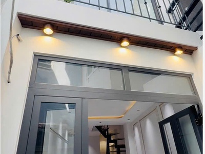 2.75 tỷ bán nhà đẹp nhỏ gọn ba đình p8q8 0