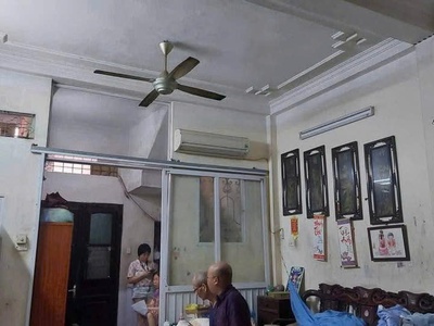 Bán gấp nhà ngõ yên thế - trung tâm - gần phố - ngõ thông nguyễn thái học và nguyễn khuyến 1