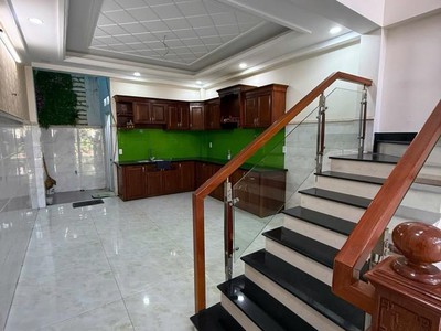 Bán nhà hẻm lâm thị hố q12, 70m2, 4 tầng, 4pn, sổ hồng, giá tốt 5.7 tỷ 2