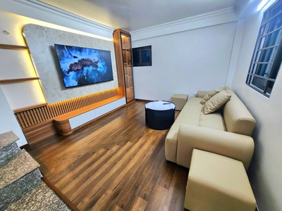 Nhà riêng kim giang, ô tô con đỗ cửa, thang máy, full đồ, 60m 7 tầng, mặt tiền 5m. giá 14,7 tỷ 0