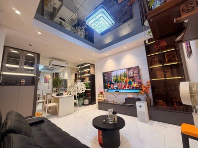 Tập thể chùa láng, 68m2, gần đh ngoại thương, nội thất cực đẹp, 4.68 tỷ 0