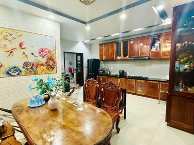 Bán biệt thự ntcc sang trọng, kdc cao lỗ p4 q8 4