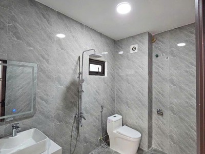 Hiếm bán nhà  ngũ nhạc - 34m2 - 5 tầng - full nội thất - ngõ gần ô tô nhỉnh 5 tỷ 1