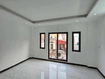 Hiếm bán nhà  ngũ nhạc - 34m2 - 5 tầng - full nội thất - ngõ gần ô tô nhỉnh 5 tỷ 2