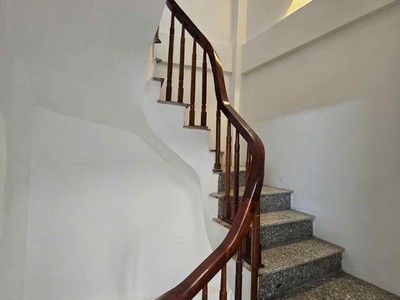 Hiếm bán nhà  ngũ nhạc - 34m2 - 5 tầng - full nội thất - ngõ gần ô tô nhỉnh 5 tỷ 4