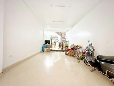 Bán nhà kim đồng 80m ô tô vào nhà mặt tiền rộng hàng hiếm giá đầu tư 2