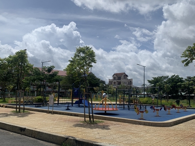 Cho thuê nhà nguyên căn 2 mặt tiền đường Nguyễn Duy Trinh, Quận 9, Tp.HCM 2