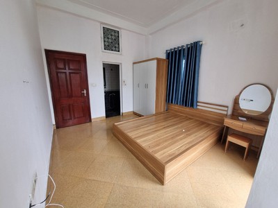 Bán nhà dòng tiền học viên tài chinh - dt53m2 - 6 tầng - thang máy - giá 12 tỷ - dòng tiền 55tr/1 2