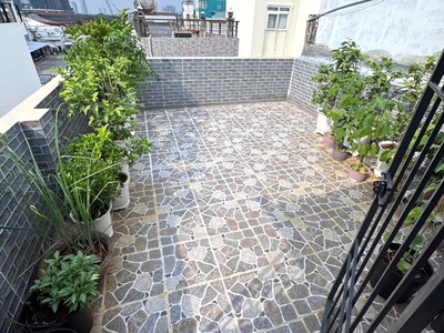 Chính chủ cần bán căn nhầ mới 4 tầng sân thượng quận 4 1