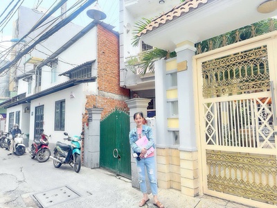 Bán dãy trọ- ngang lớn 10m- dt siêu khủng-sẵn dòng tiền 45 triệu / tháng- đường đoàn văn bơ- thông 3