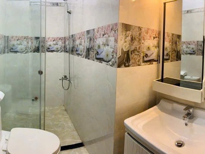 Cần bán nhà 4 tầng   4pn/5wc   khu dân trí cao, shr giá còn thương lượng 4