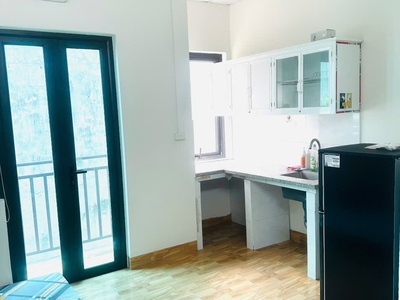 Cho thuê căn hộ khép kín tầng 2, 3 nhà 3 tầng 0