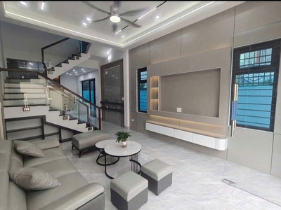 Siêu hót - 11 tỷ - 59m - bán nhà ngọc lâm, long biên, ngõ thông hồng tiến- 6 tầng - thang máy . 0