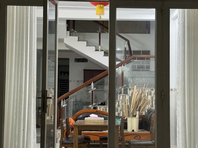 Nóng  nhà 2 tầng mới - mặt tiền sơn tràdt sấp xỉ 100m2  4.5 x 21.3 , giá 7,x tỷ 0