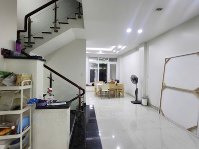 Bán nhà kdc trung sơn , bình hưng ,4 lầu hầm , thang máy 120m2 chỉ 23 tỷ 2