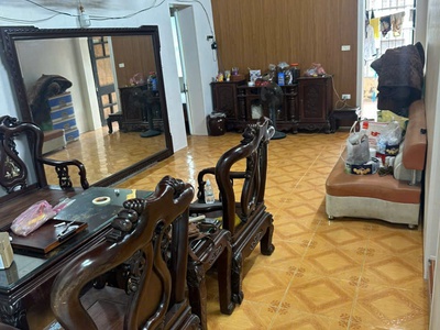 Chính chủ cần bán nhà căn 303, tt xây lắp lâm nghiệp, ngõ 54, đường ngọc hồi, hoàng liệt, hà nội. 0